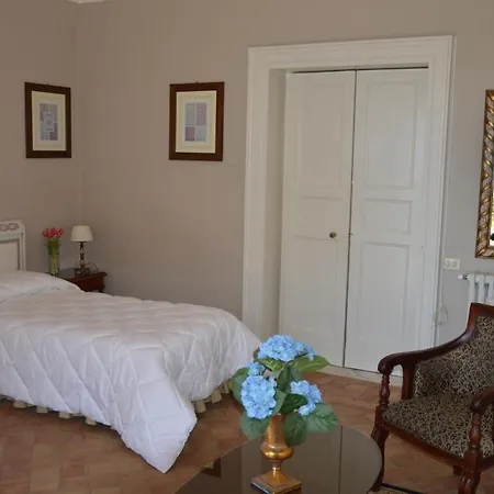 Bed and breakfast Le Stanze Dei Mori - Quadrupla Con Bagno Privato
